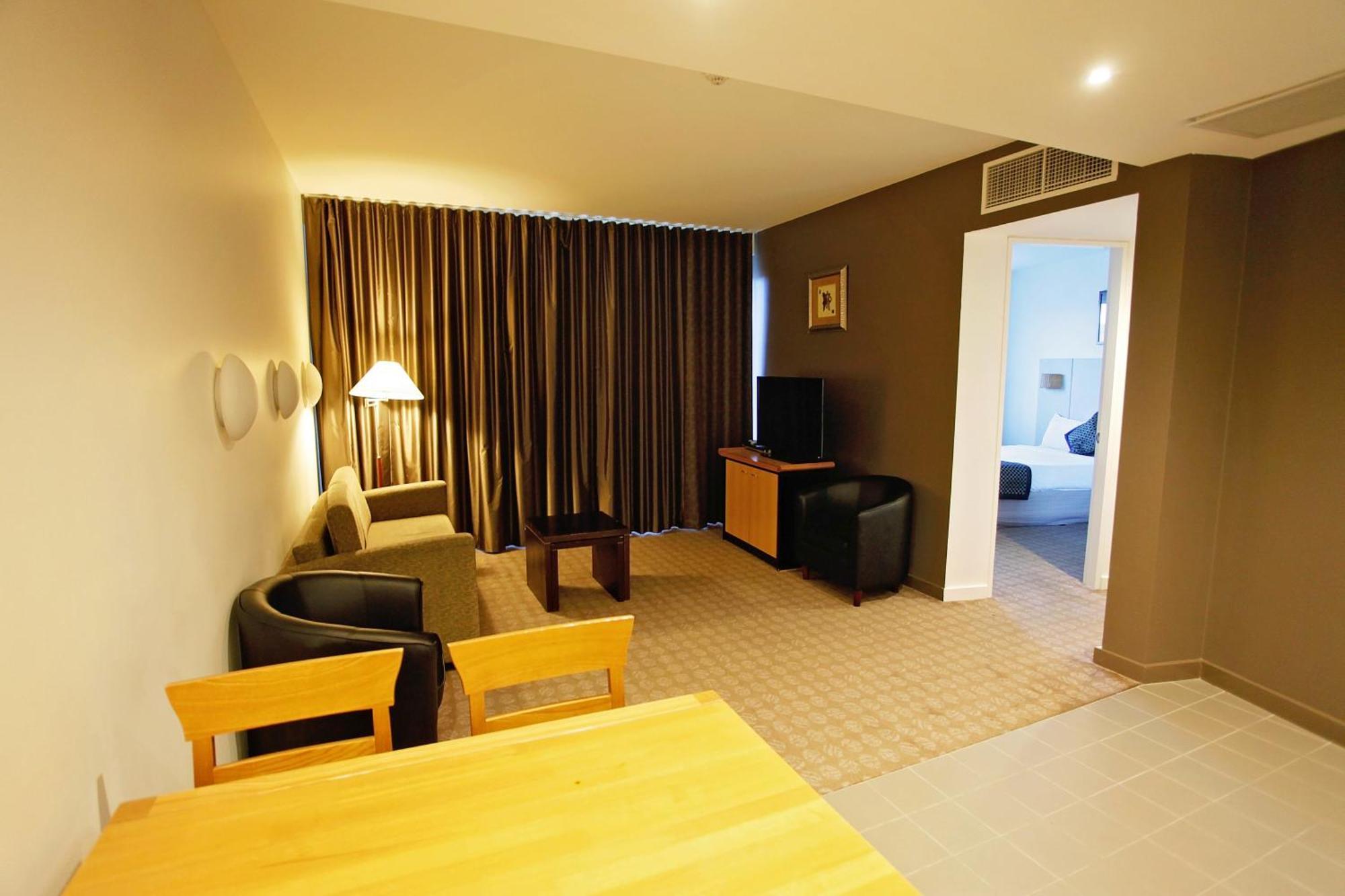 Golden Pebble Hotel Wantirna Quarto foto