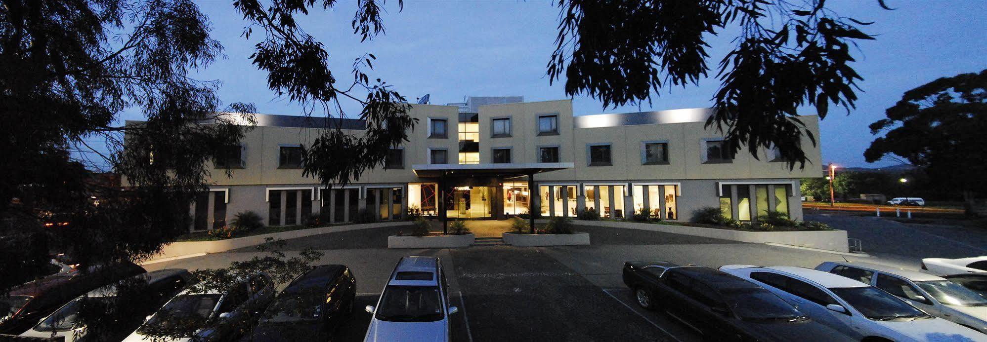 Golden Pebble Hotel Wantirna Exterior foto